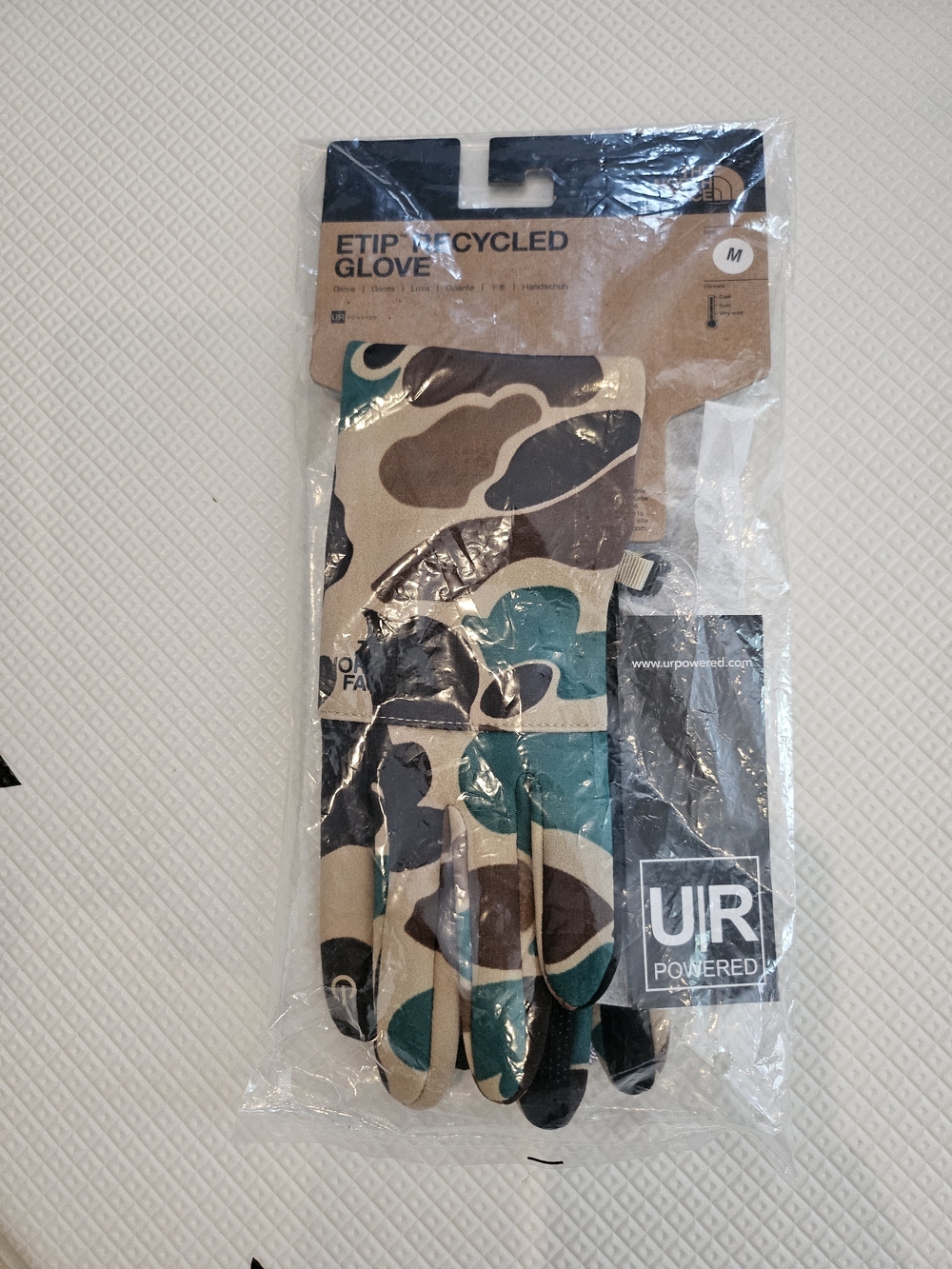 The North Face ETIP Recycled Gloves - Camouflage Teal & Tan